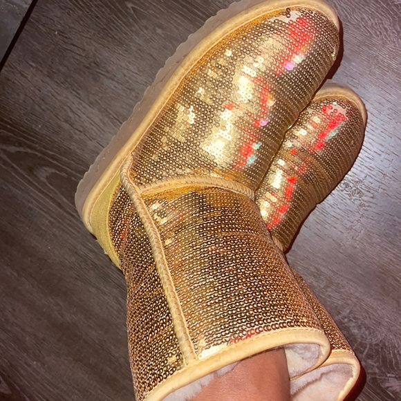Sequin Glitter UGGS - Picture 4 of 4